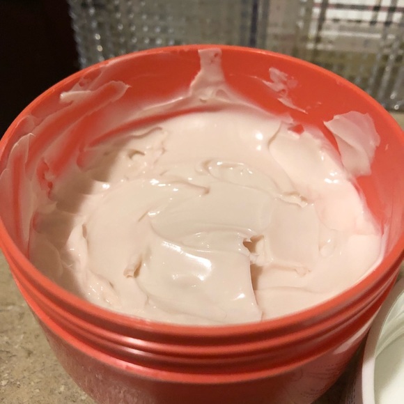 Sol De Janeiro - Bom Dia Bright Body Cream - 8.1 oz / 240 ml - Picture 2 of 4